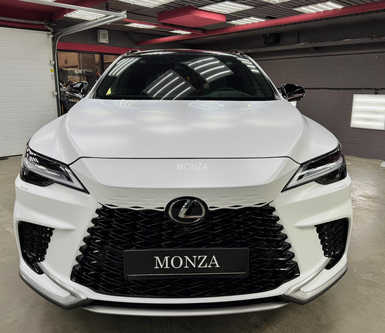 Купить Lexus RX350 c двумя комплектами ключей F Sport 3 Объем двигателя: 2.4 л в автосалоне MONZA