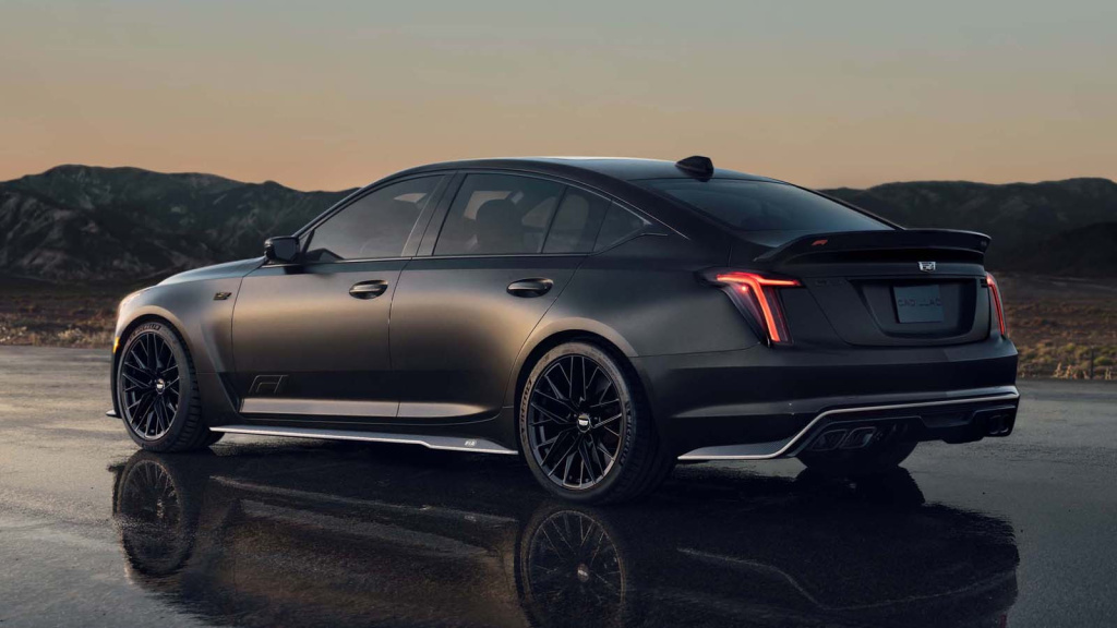 my26-cadillac-ct5-blackwing-f1-rear34.jpg