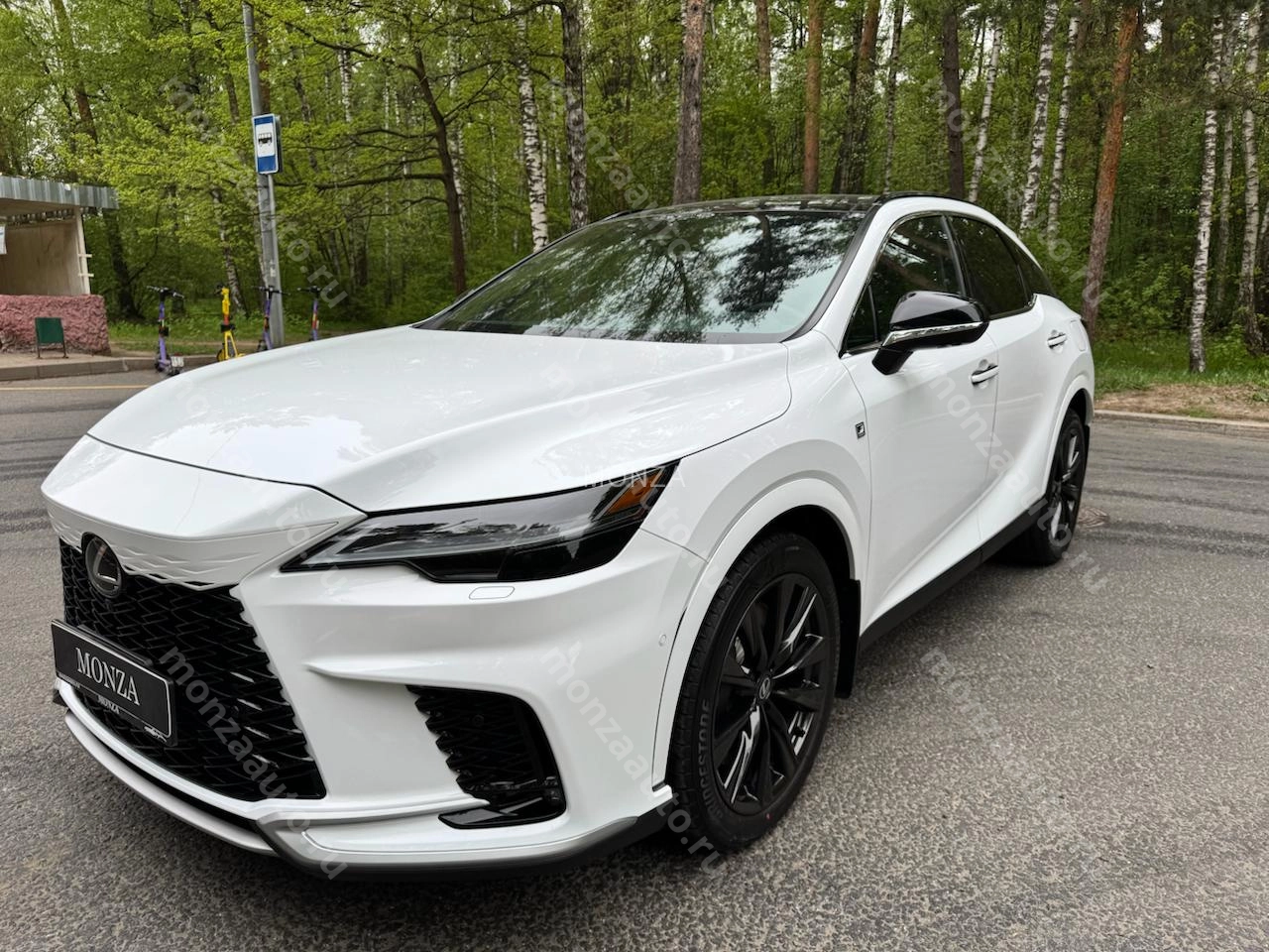 Купить Lexus RX350 c двумя комплектами ключей F Sport 3 в автосалоне MONZA