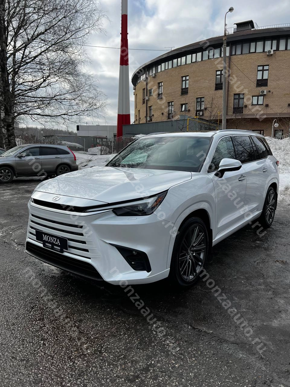 Купить Lexus TX 350 4WD Executive 7 мест 2.4 л. с турбонаддувом.  в автосалоне MONZA