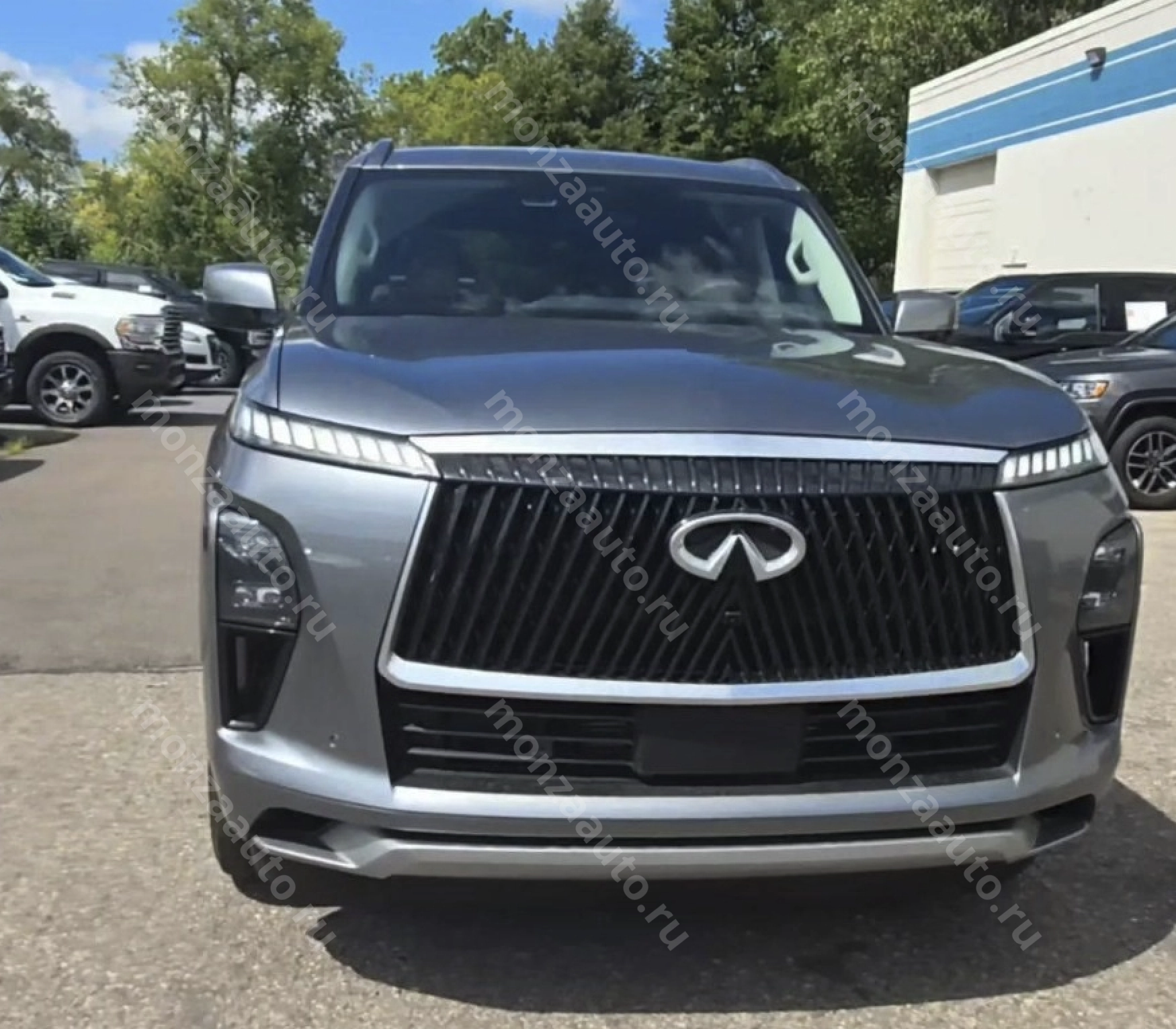 Купить Infiniti QX 80 V6 Turbo мощностью 450 л.с  Комплектация : Автограф в автосалоне MONZA