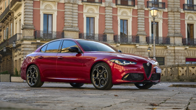alfaromeogiulia.jpg alfaromeogiulia.jpg
