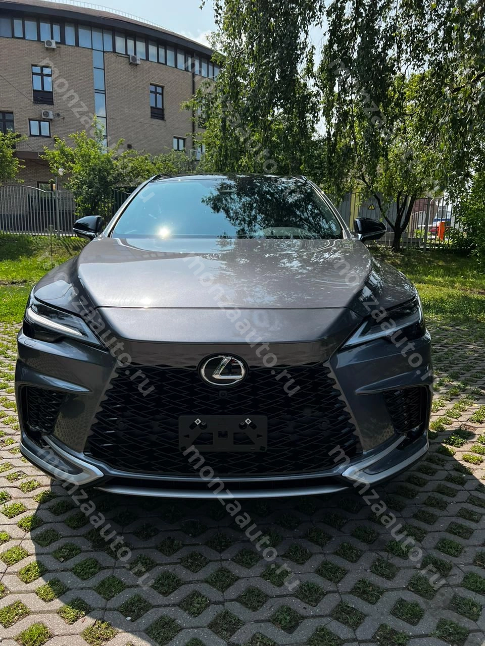 Купите новый Lexus RX 350 в комплектации F SPORT 3 по выгодной цене. Мы предлагаем самую актуальную информацию о новом поколении Lexus RX, Lexus RX 350 в комплектации F SPORT 3 в автосалоне MONZA Новая цена Lexus RX 350 в комплектации F SPORT 3 в наличии