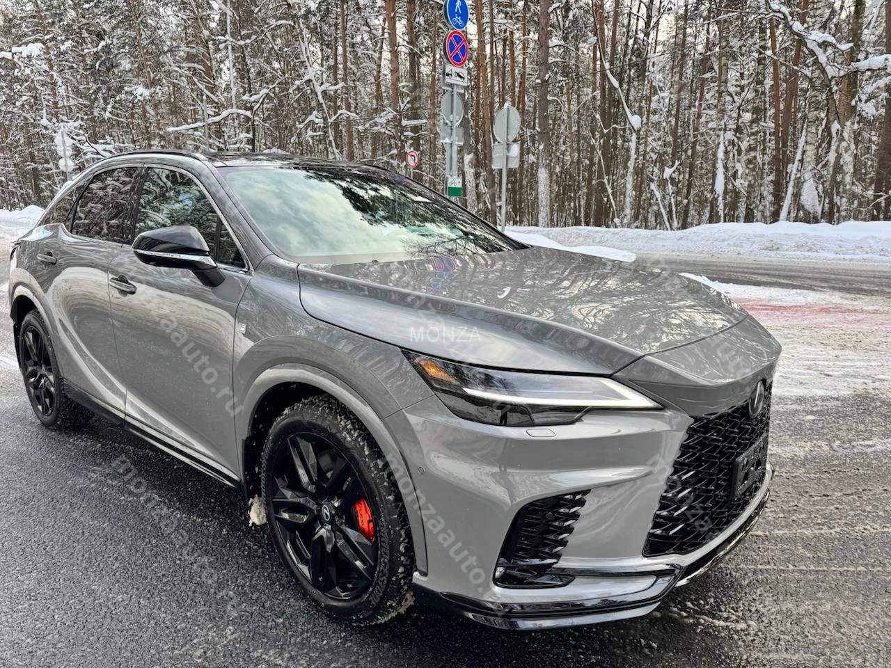 Купить RX 350 в комплектации F Sport 3 + Black Line пакет в автосалоне MONZA