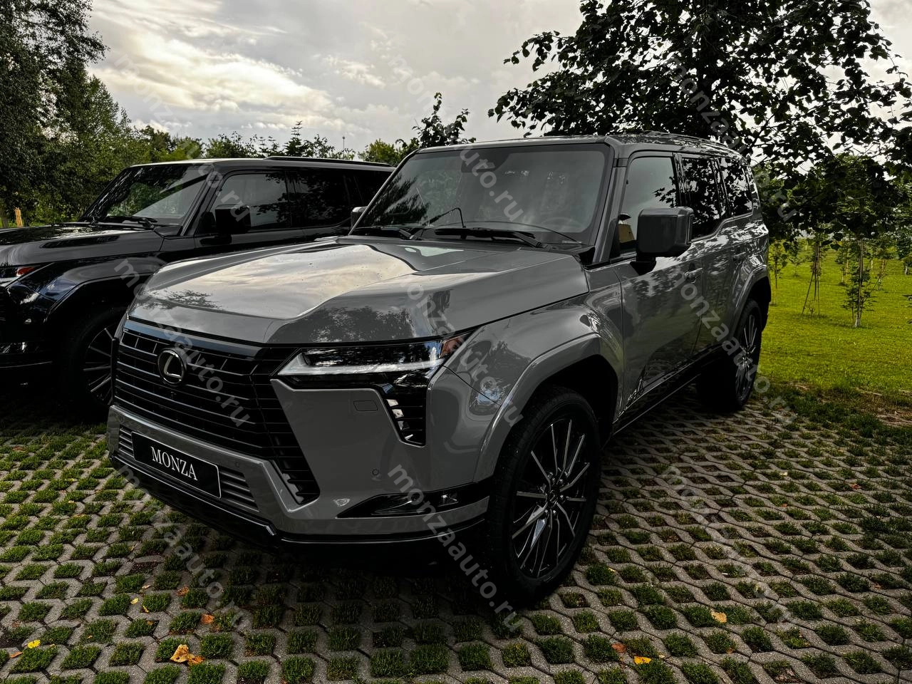 Выбирай автомобиль с умом - автосалон MONZA, выбирай качество и надежность! Купить Lexus GX 550 комплектация Luxury + 3.4 л. V6 цвет: Инкогнито в автосалоне MONZA