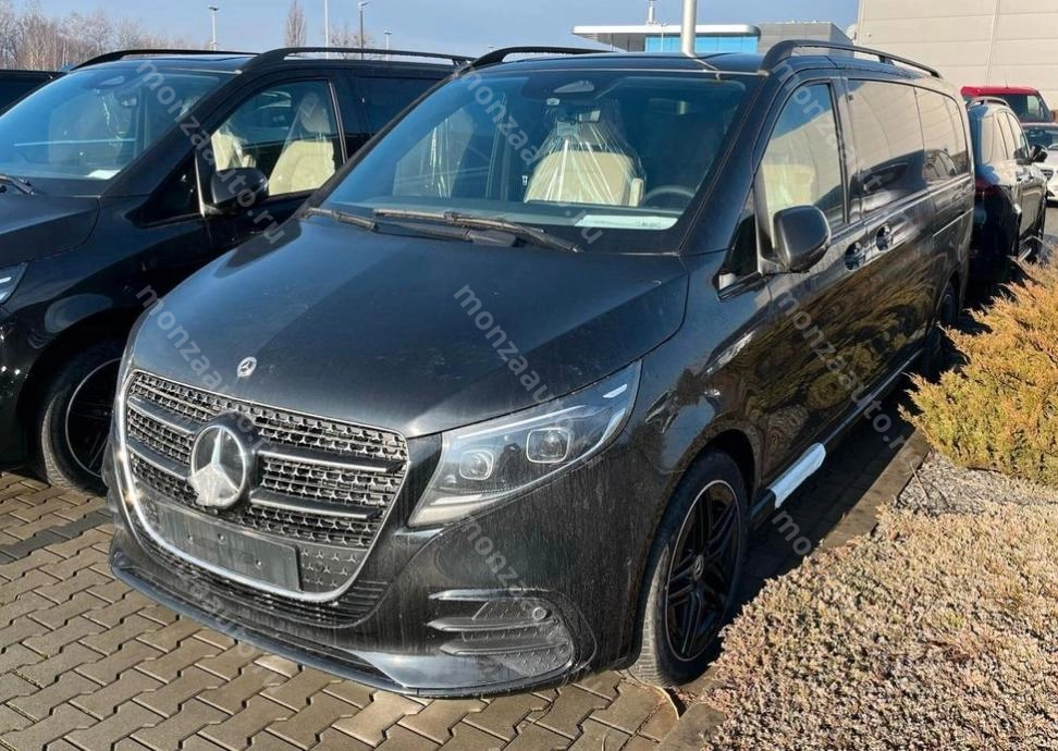 Mercedes-Benz V 300d Extralong Цвет кузова: Черный металлик ( Obsidianschwarz metallic )