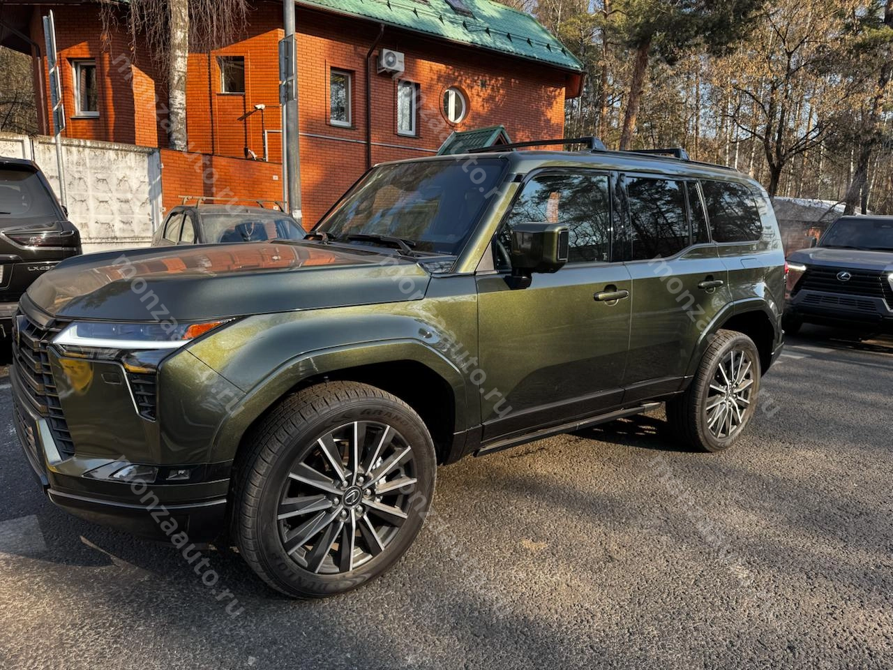 Выбирай автомобиль с умом - автосалон MONZA, выбирай качество и надежность! Купить Lexus GX 550 комплектация Luxury + Максимальная комплектация Двигатель: 3.4 л. V6 в автосалоне MONZA
