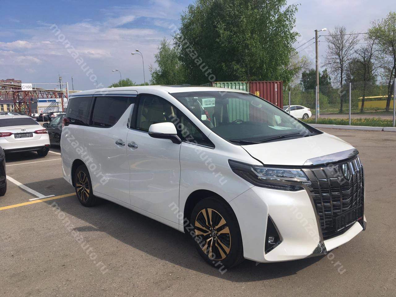 Выбирай автомобиль с умом - автосалон MONZA, выбирай качество и надежность! Купить Alphard Executive Lounge в автосалоне MONZA