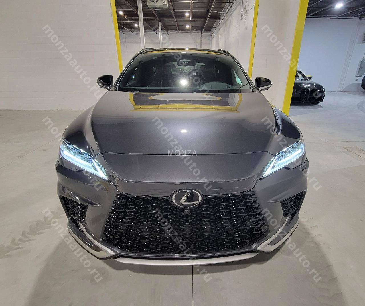 Купить Lexus RX350 Комплектация: F Sport 3 c двумя комплектами ключей в автосалоне MONZA